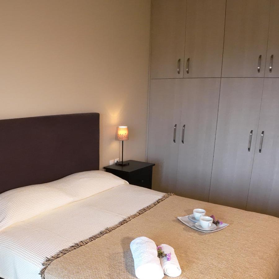 Ελιάδες - Eliades Apartments Karystos  Bagian luar foto