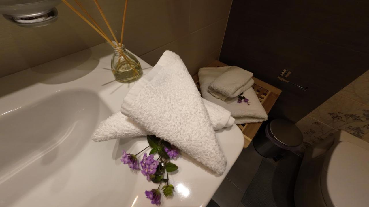 Ελιάδες - Eliades Apartments Karystos  Bagian luar foto