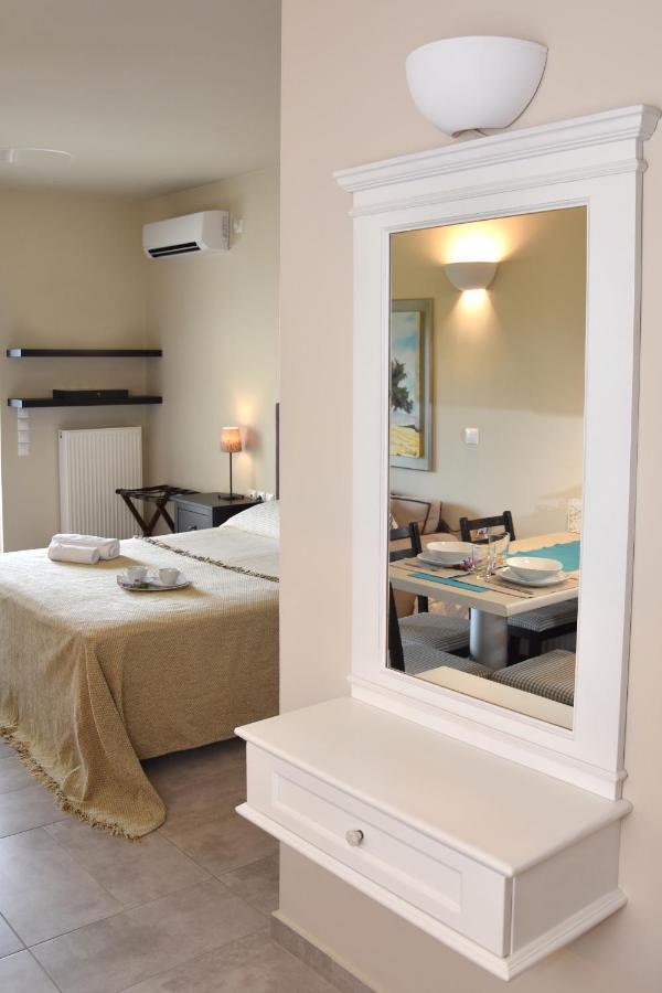 Ελιάδες - Eliades Apartments Karystos  Bagian luar foto